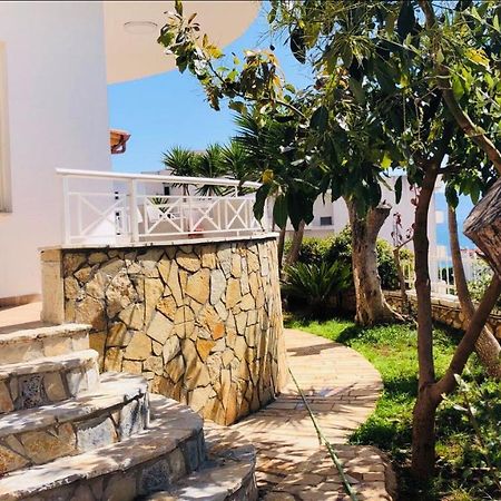 Apartments On The Beach Sarande Exterior photo
