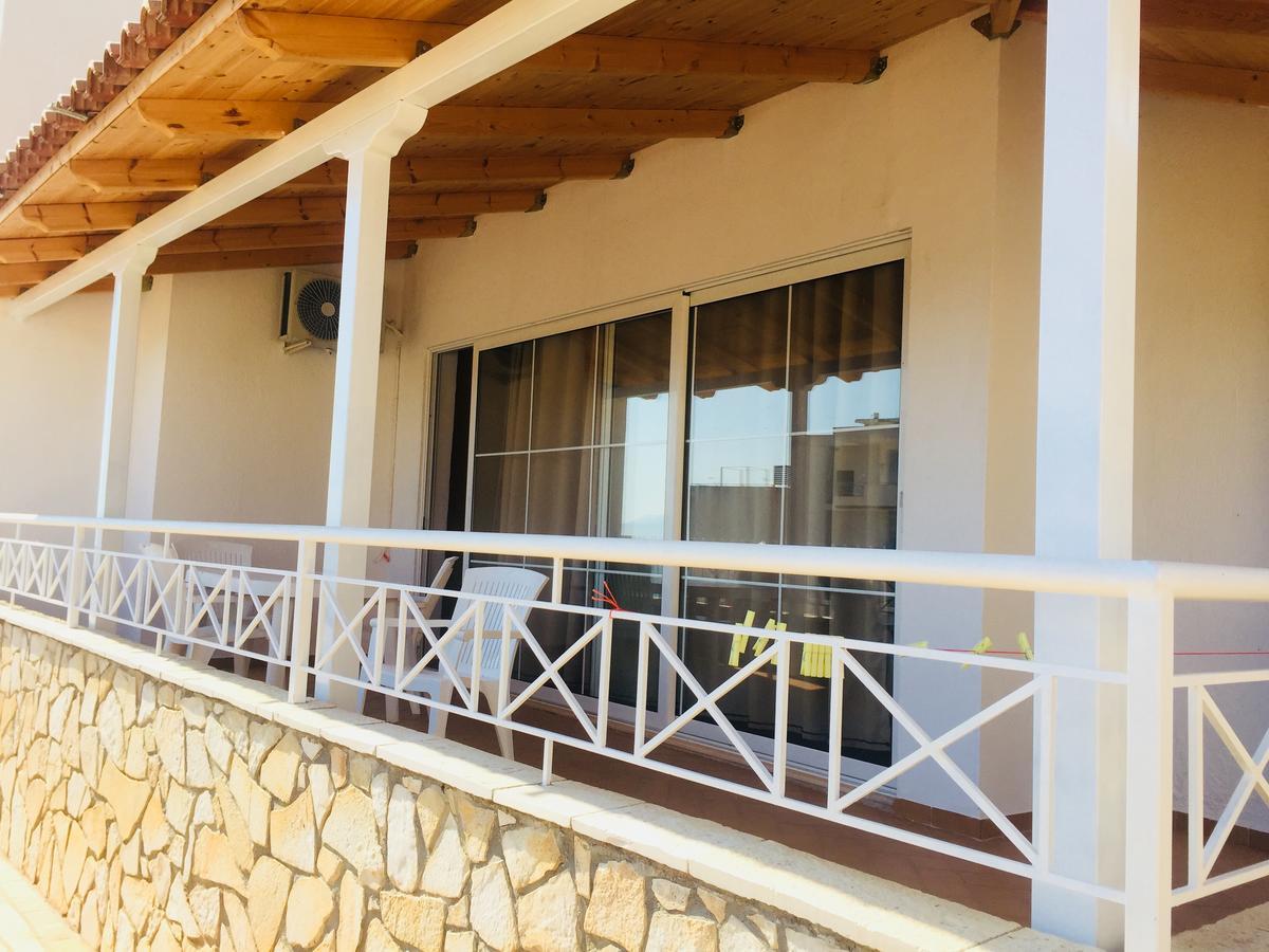 Apartments On The Beach Sarande Exterior photo