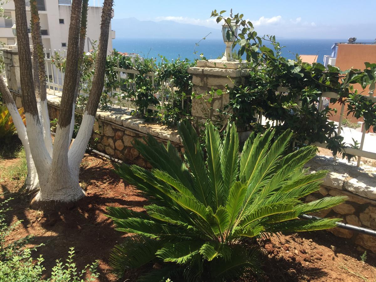 Apartments On The Beach Sarande Exterior photo